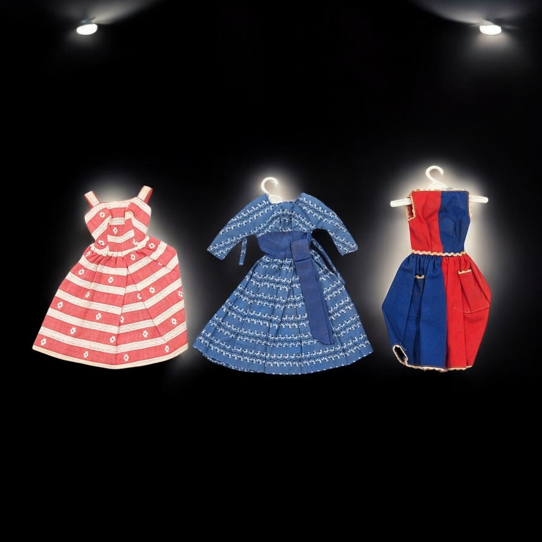 Lot Of 3 Vintage 1963 Mattel Barbie Outfits, "Busy Morning", "Fancy Free", And Swingin' Easy" (1 of 10)