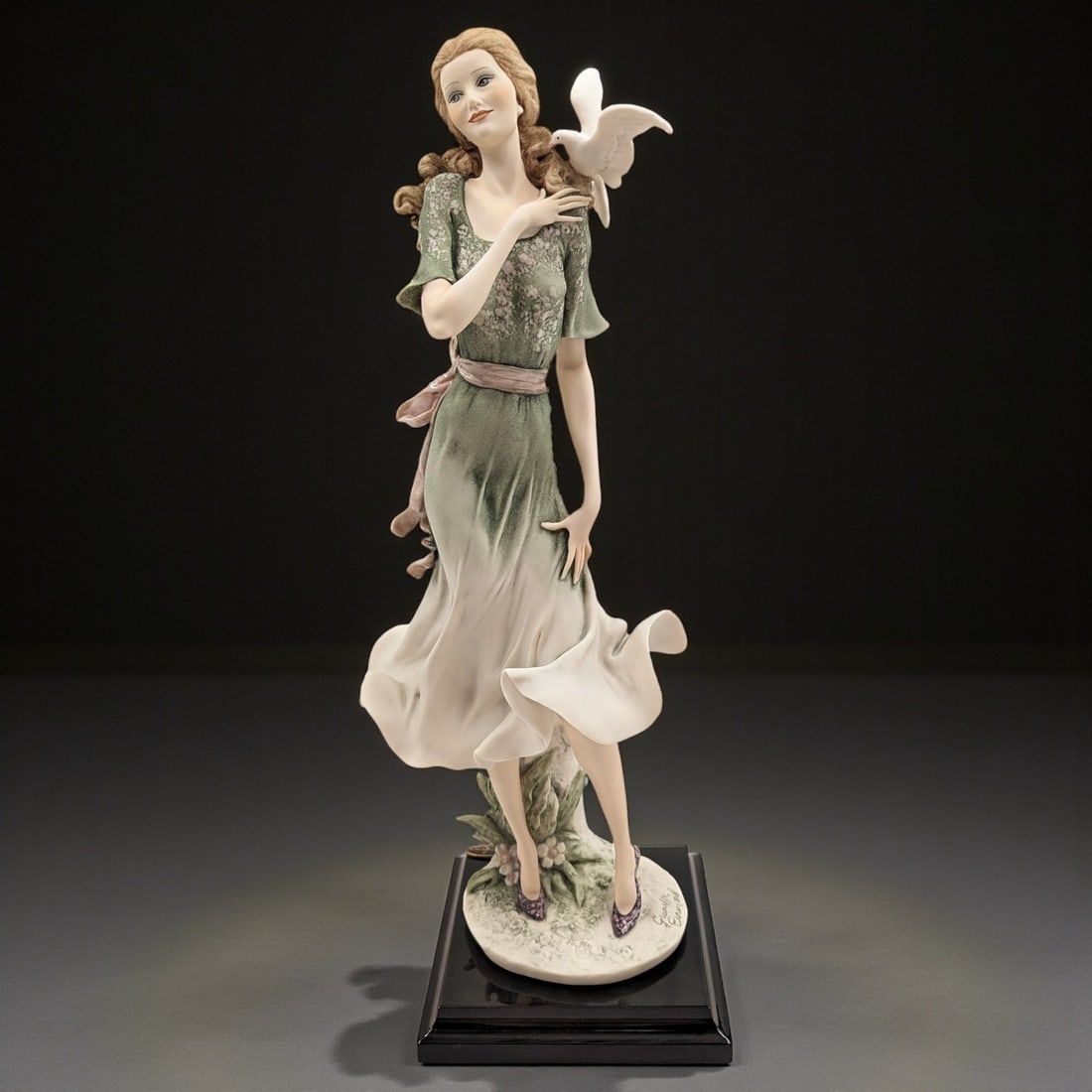 Giuseppe Armani Figurine: "Signs Of Spring" 1738C With Original Box: Giuseppe Armani Figurine: "Signs Of Spring" 1738C With Original Box. Box measures approx. 10 1/2" X 22" X 7 1/2". Please copy and paste the URL link below to review our Terms and Condition