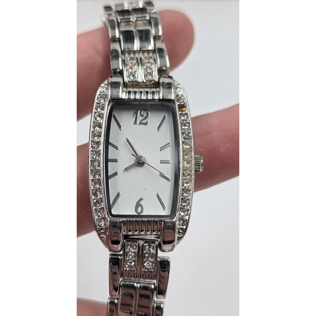 21-Piece Lot Of Vintage Wrist Watches, Appears Mostly Female, With Jewelry Box - 15