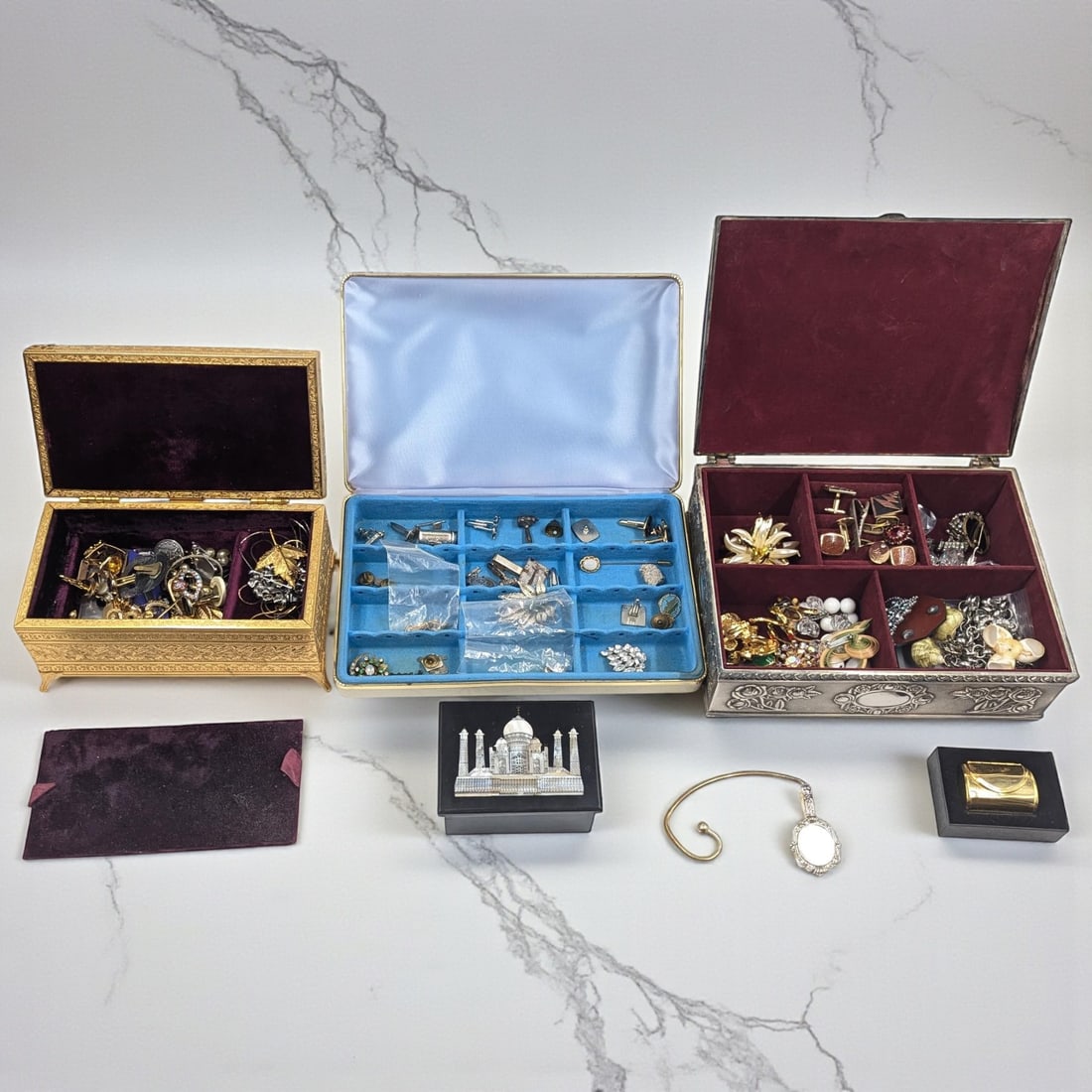 Lot Of 4 Vintage Jewelry Boxes With Various Pieces Of Costume Jewelry / Accessories (1 of 12)