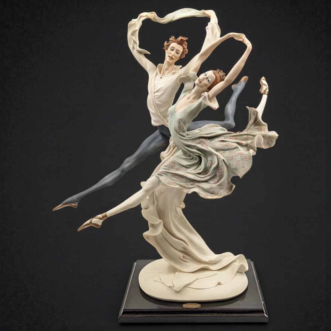 Very Large Giuseppe Armani Figurine: "Ballerinas - Grand Jete" 518P With Original Box: Very Large Giuseppe Armani Figurine: "Ballerinas - Grand Jete" 518P With Original Box. Box measures approx. 15" X 24 1/2" X 21". Please note, there is some staining on the porcelain around the base, p