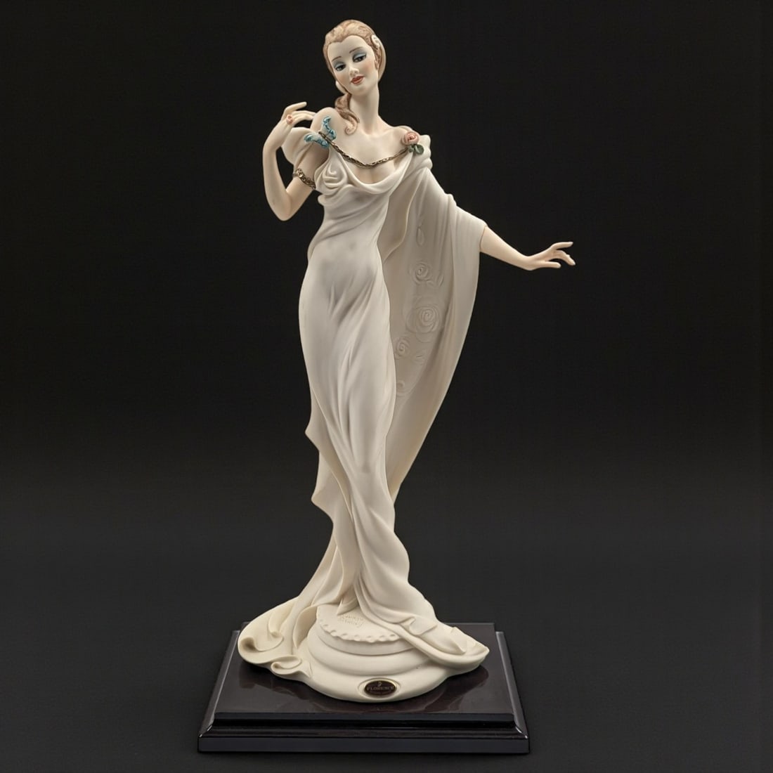 Giuseppe Armani Figurine: "Fair Rose" 1693F With Original Box: Giuseppe Armani Figurine: "Fair Rose" 1693F With Original Box. Box measures approx. 11 1/2" X 24" X 10". Please copy and paste the URL link below to review our Terms and Conditions for bi