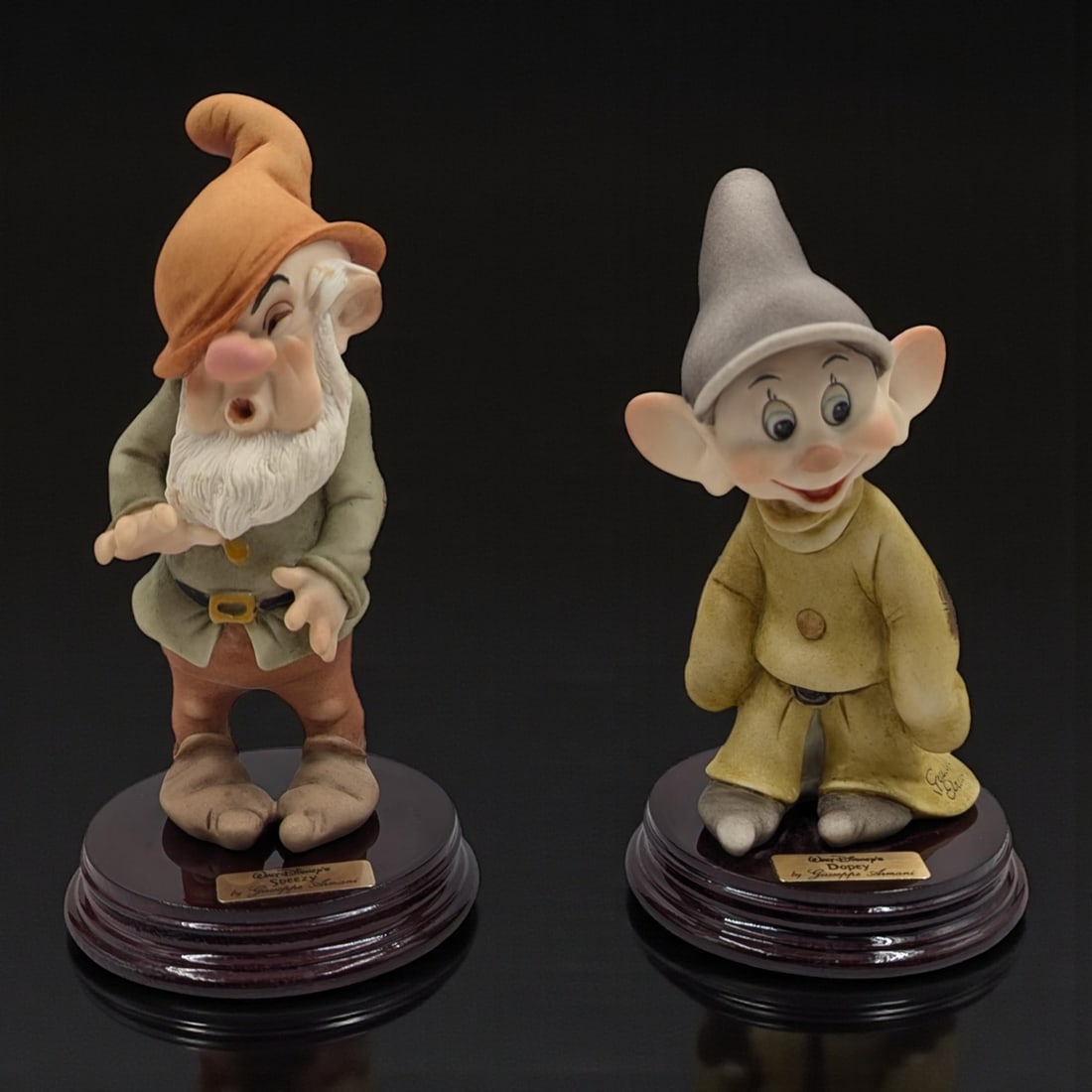 Signed Giuseppe Armani Figurines: Walt Disney's "Sneezy" 914C & "Dopey" 200C With Original Boxes (1 of 17)
