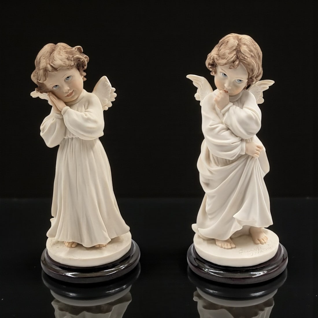 Giuseppe Armani Figurines: "God Bless" 1586C And "Pure Innocence" 1585C With Original Box (1 of 19)