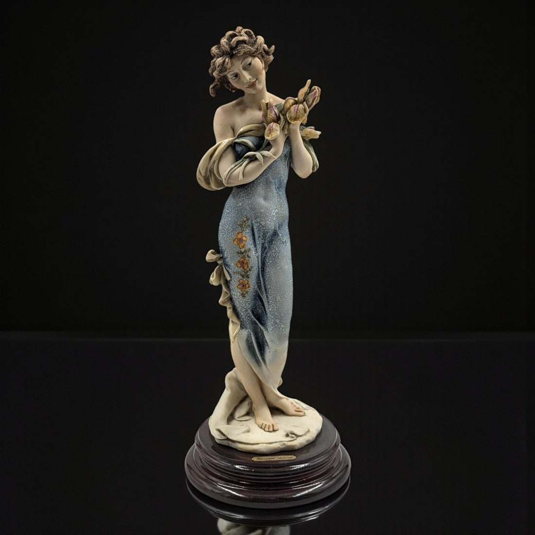 Giuseppe Armani Figurine: 1995 Event "Iris" 628E With Original Box (1 of 17)