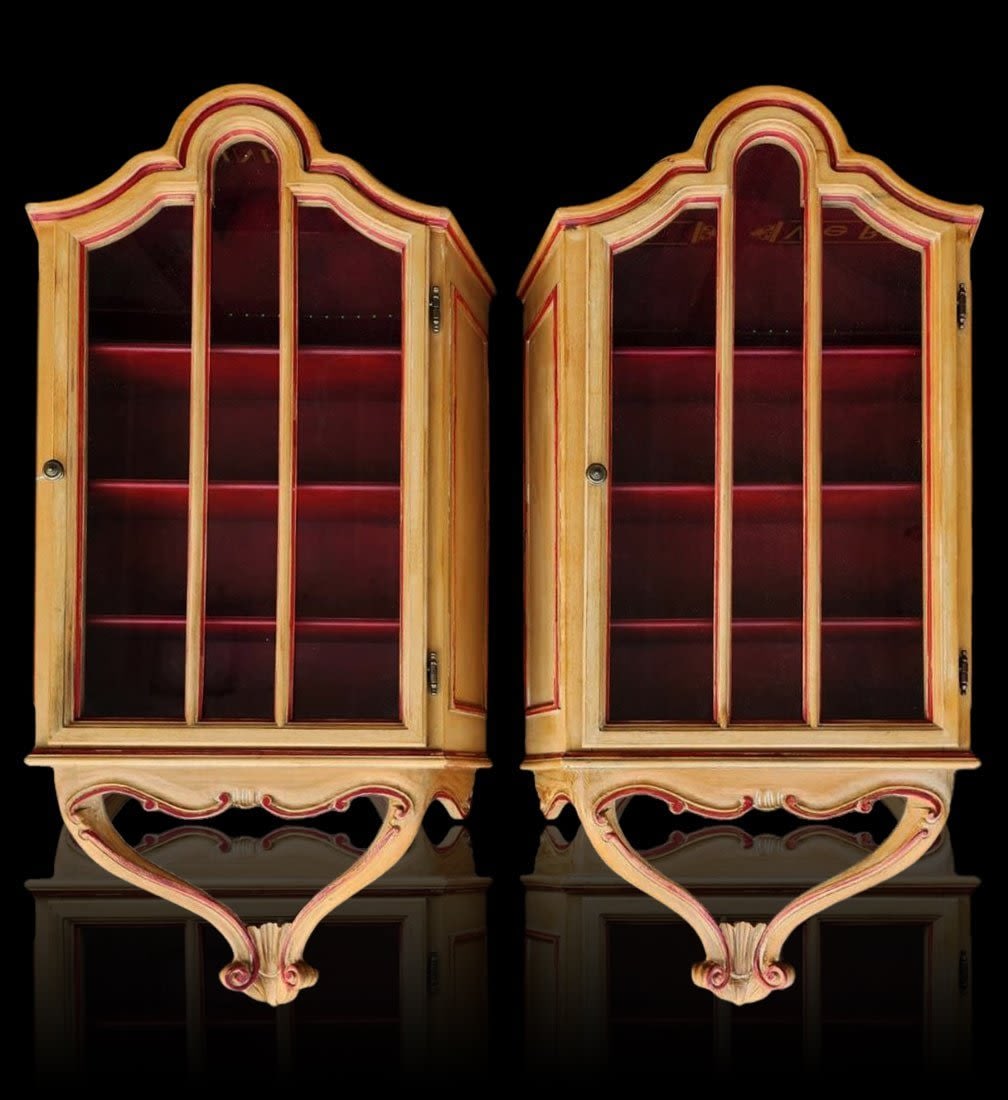 A Fine Pair Of 1980's Marbro Italian Florentine Wooden Display Wall Cabinets (1 of 13)