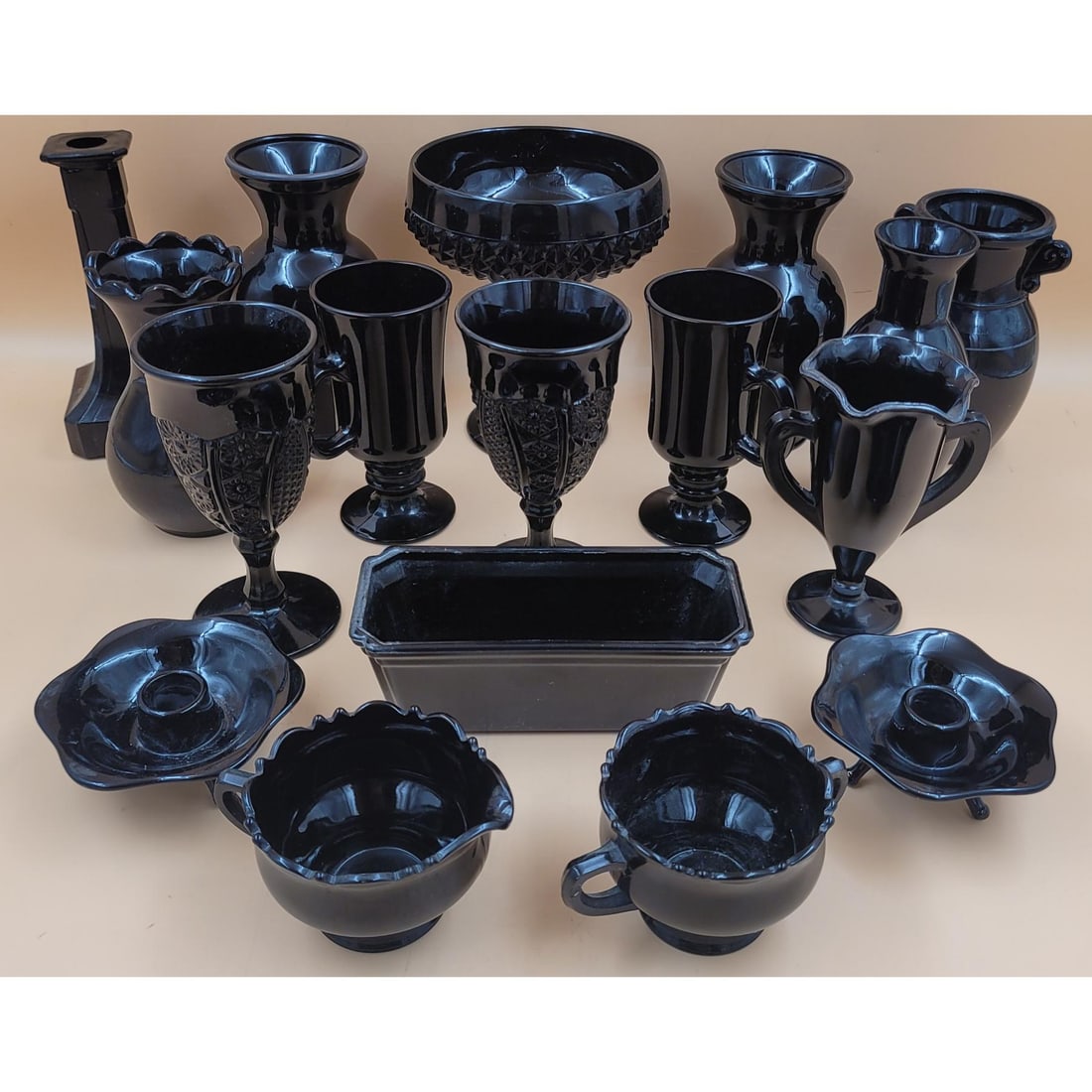 17Pc Lot Of Black Amethyst Glassware (1 of 15)