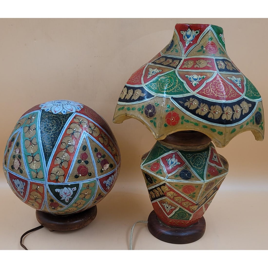 Pair Of Vintage Hide Leather Hand Painted Lamps (1 of 14)