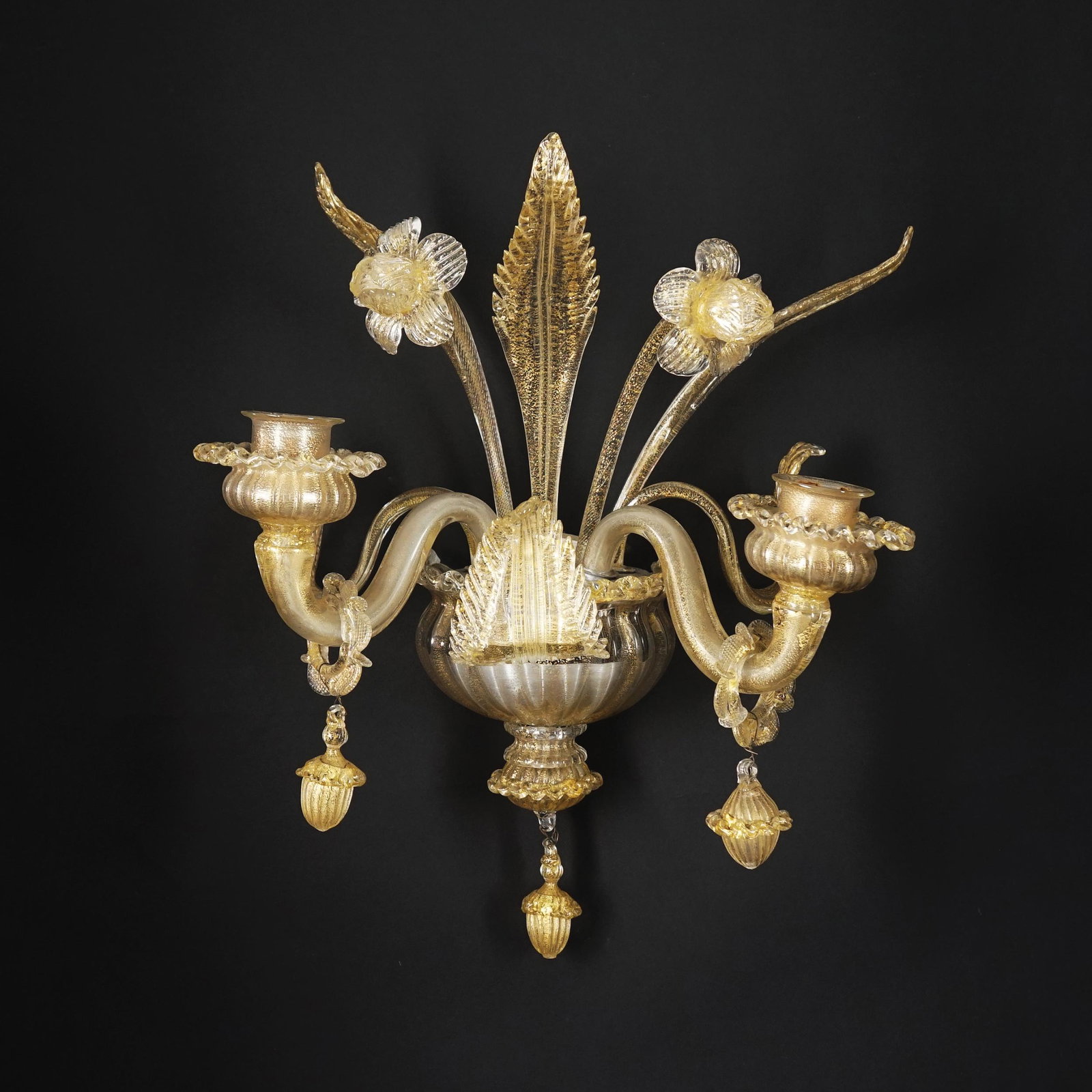A pair of Murano glass appliques, '70s: 40cm. high each circa