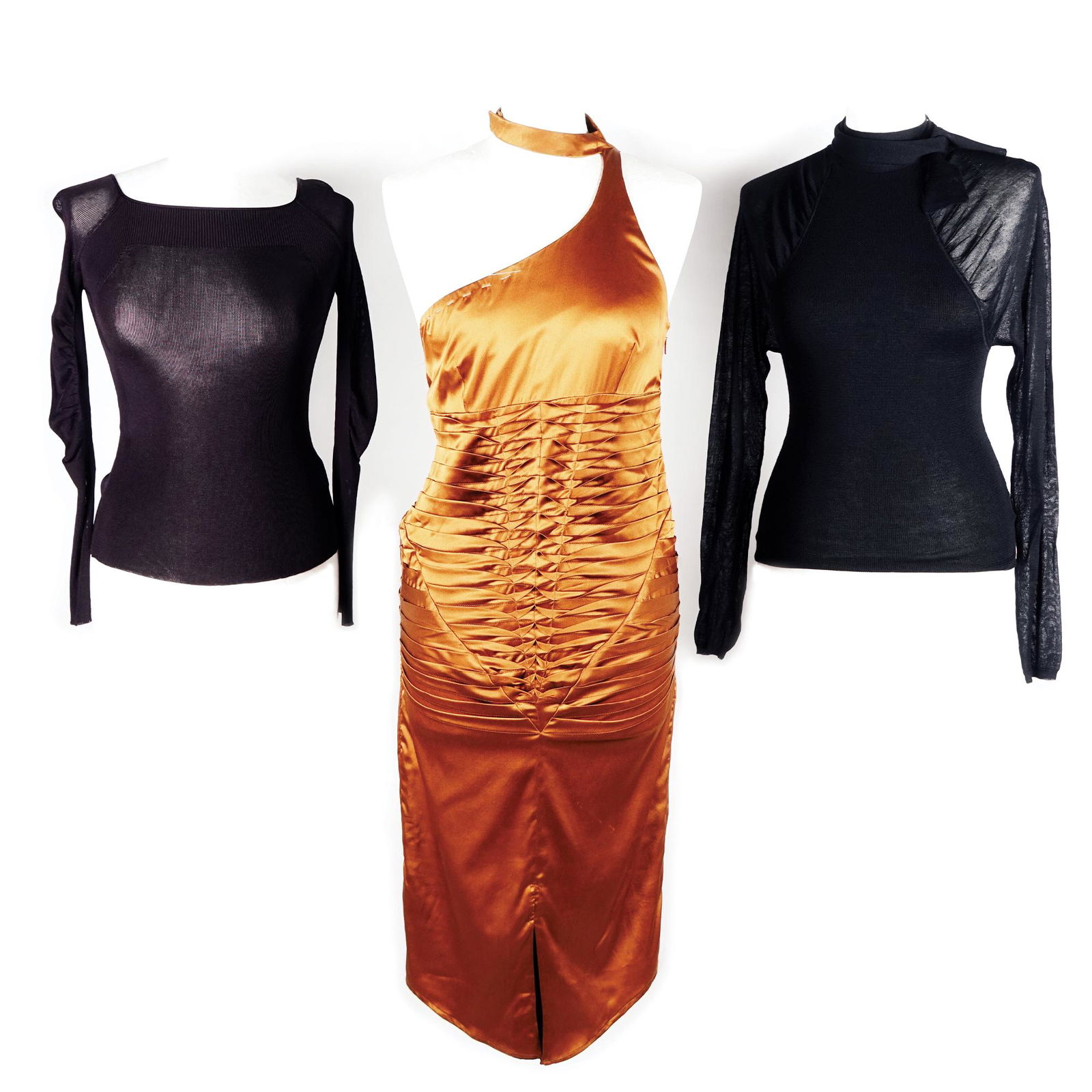 Gucci: a tobacco-colored silk dress, size 44 (to be completed) and two sweaters: one in aubergine viscose, size XS, the other in black silk blend cashmere, size S