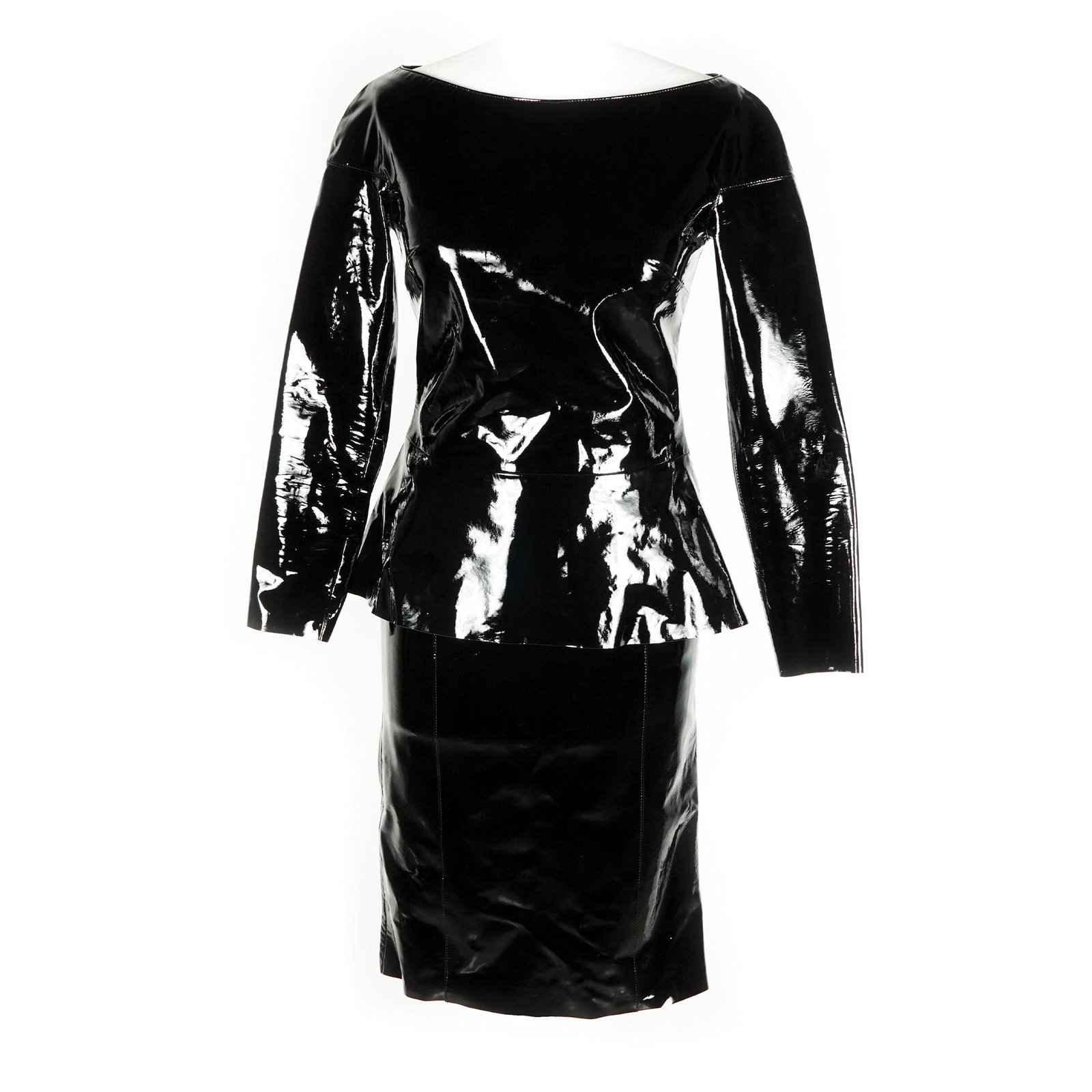 Jitrois: a shiny leather dress consisting of skirt, size 40, and blouse with boat neckline, size 38