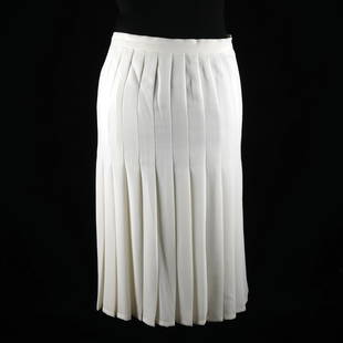 Jean Louis Scherrer: a pleated skirt in ivory fabric, size 38