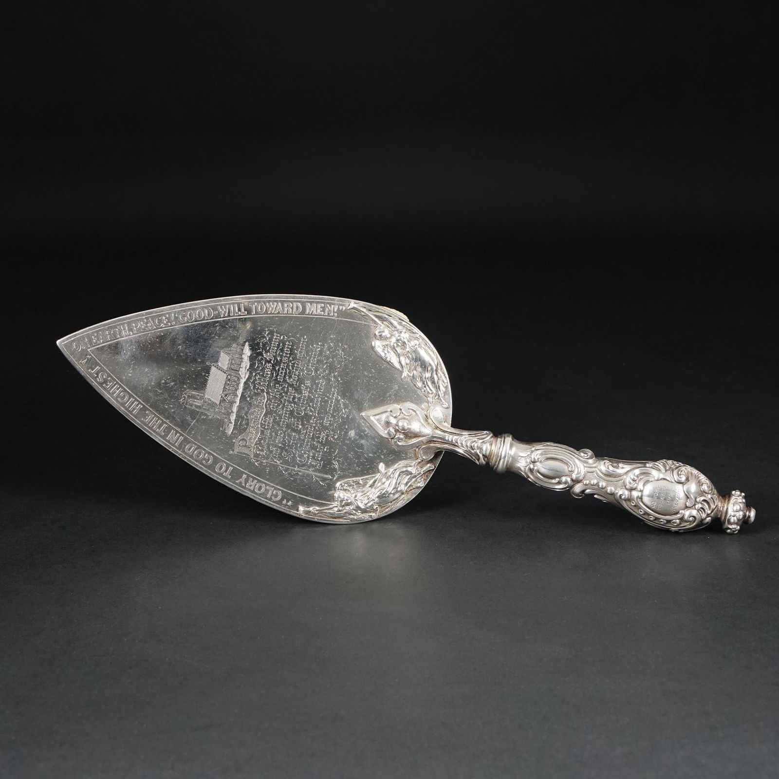 An English sterling silver trowel, London, 1858 (1 of 1)