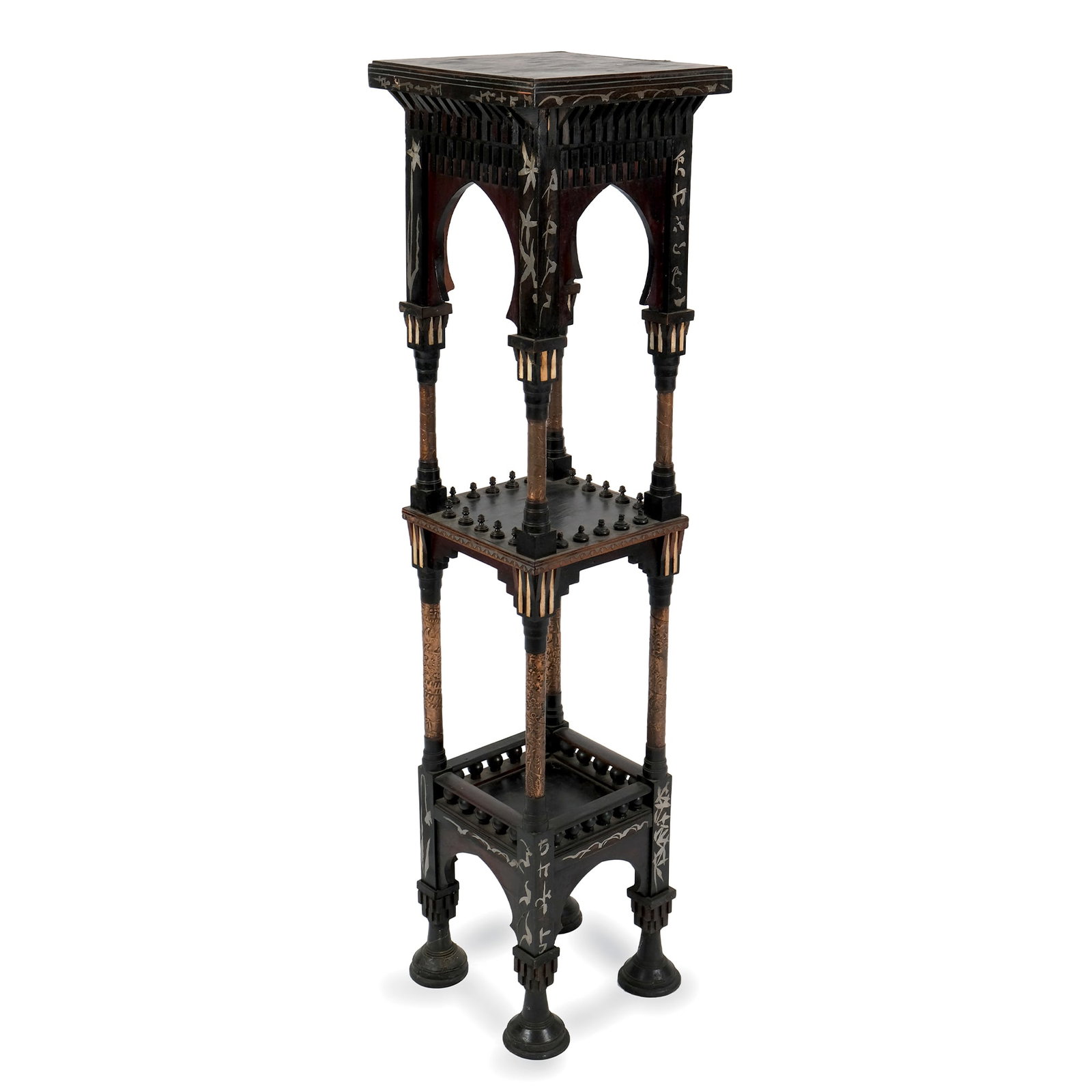 Carlo Bugatti: column base in ebonized wood inlaid with pewter and enriched with embossed copper applications, cm. 125.5x30x30 (minimal defects) Lot with free circulation certificate, 7.1.2019