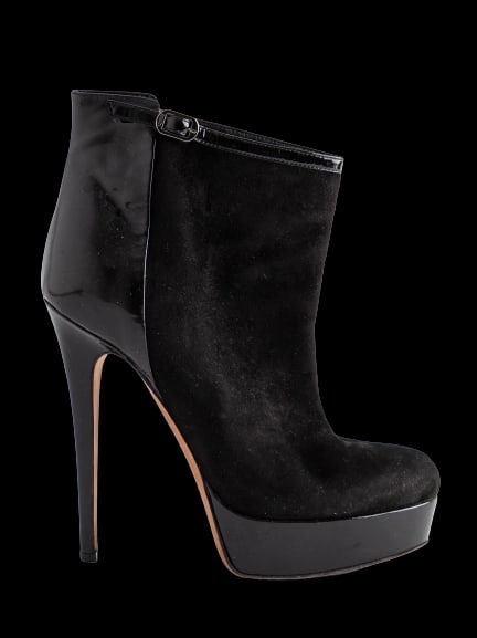 Ballin Black Leather Boots, Size 36: Title/Medium: Ballin Black Leather Boots Origin/Year: Made in Italy Dimensions: Size 36 Condition: Good Description: Premium black leather material Sleek and stylish design Ita