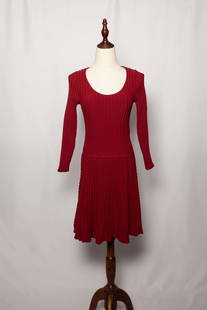Fendi Red Knitted Dress Size S for Women: Title: Excellent Fendi Red Knitted Dress Size S Women Medium: Viscose Color: Red Size: S Condition: Excellent Additional Info: Long sleeves Round neckline Flared skirt fo