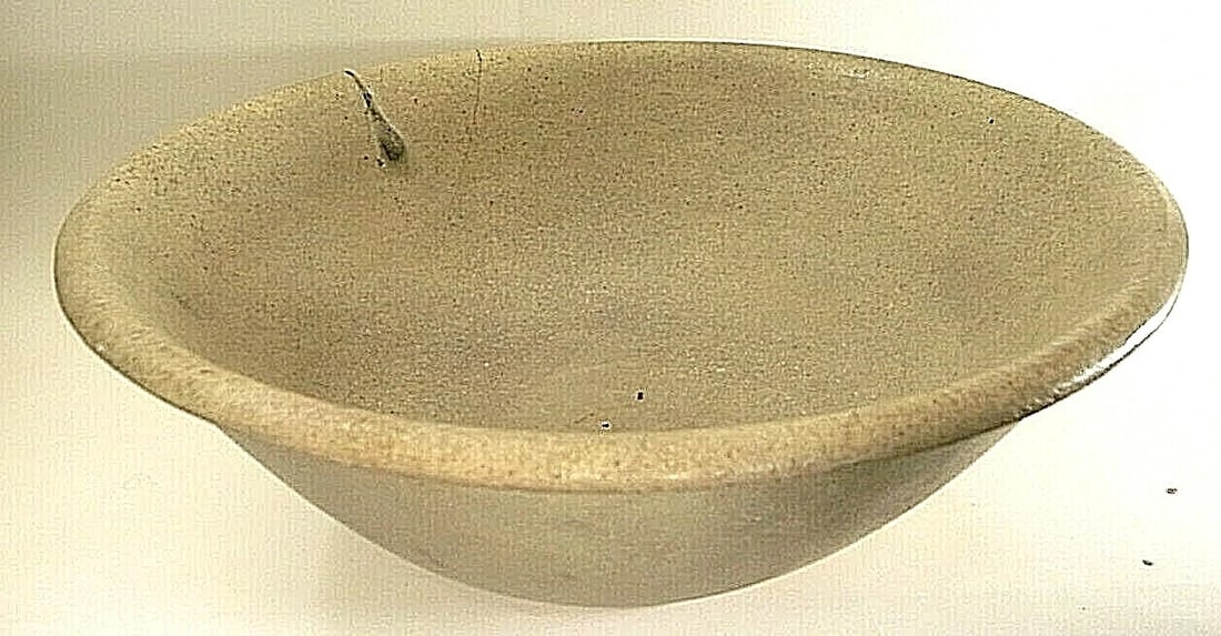 Sawankhalok Thai Porcelain Punch Bowl, 14-15th C (1 of 6)