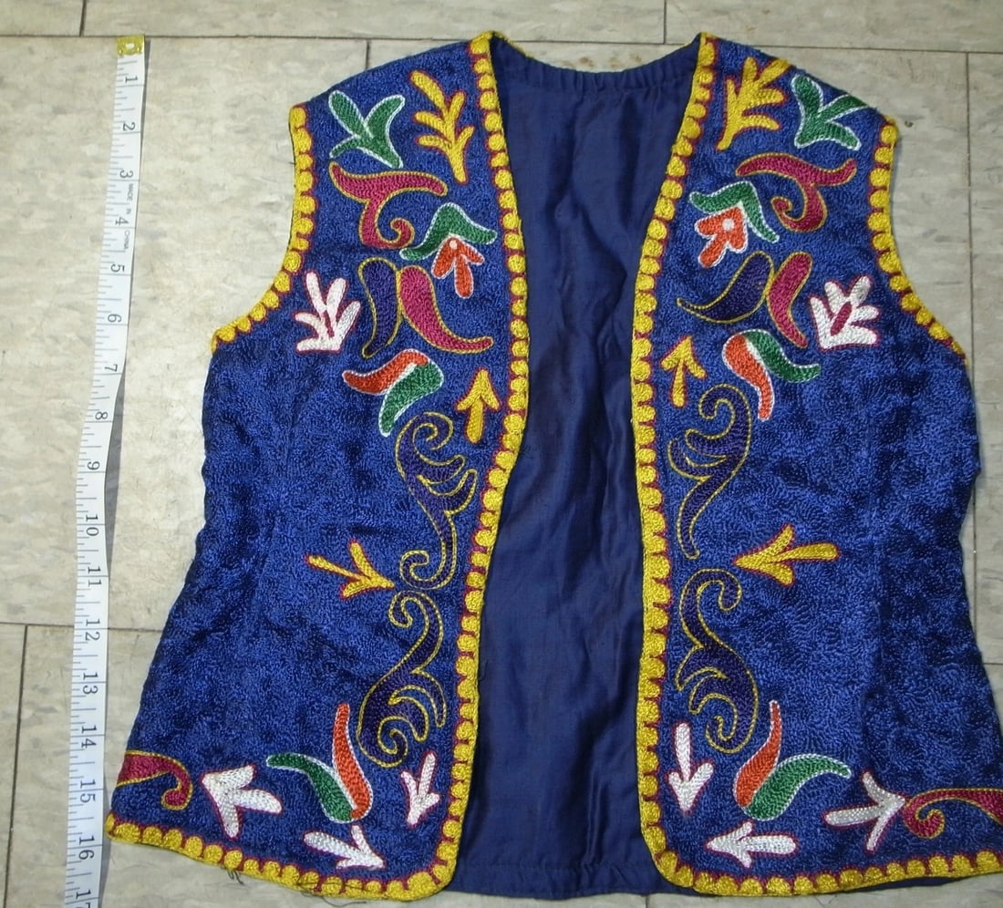 Uzbek Child Vest - Colorful Embroidery - New (1 of 4)
