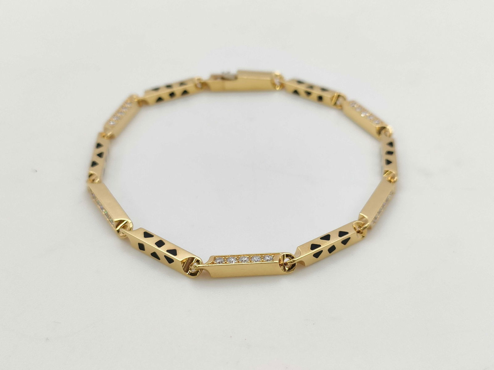 Cartier Panther Spotted Link 18K Yellow Gold Bracelet: Condition: Estate, pre-owned. Very good overall condition with light wear consistent with age and normal use. Please review all photographs carefully, as they form part of the description. Provenance: