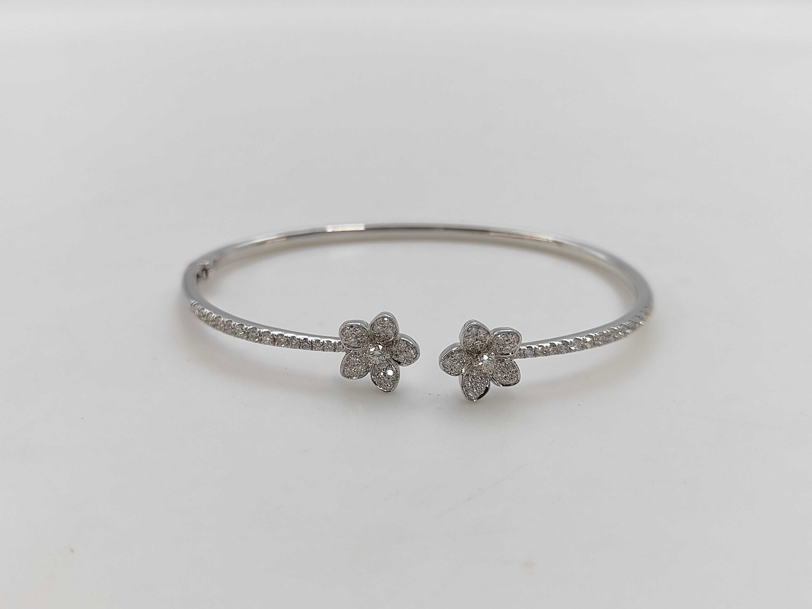 Graff Wildflower Open Pave Diamond 18K White Gold Bracelet (1 of 4)