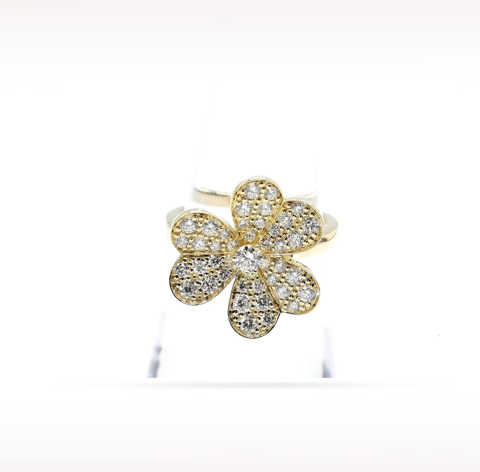 Van Cleef & Arpels Frivole Flower Pave Diamond 18K Yellow Gold Ring: Description: Van Cleef & Arpels Frivole Flower ring crafted in 18K yellow gold and accented with natural pave set diamonds. From the iconic Frivole collection, this elegant ring features the maiso
