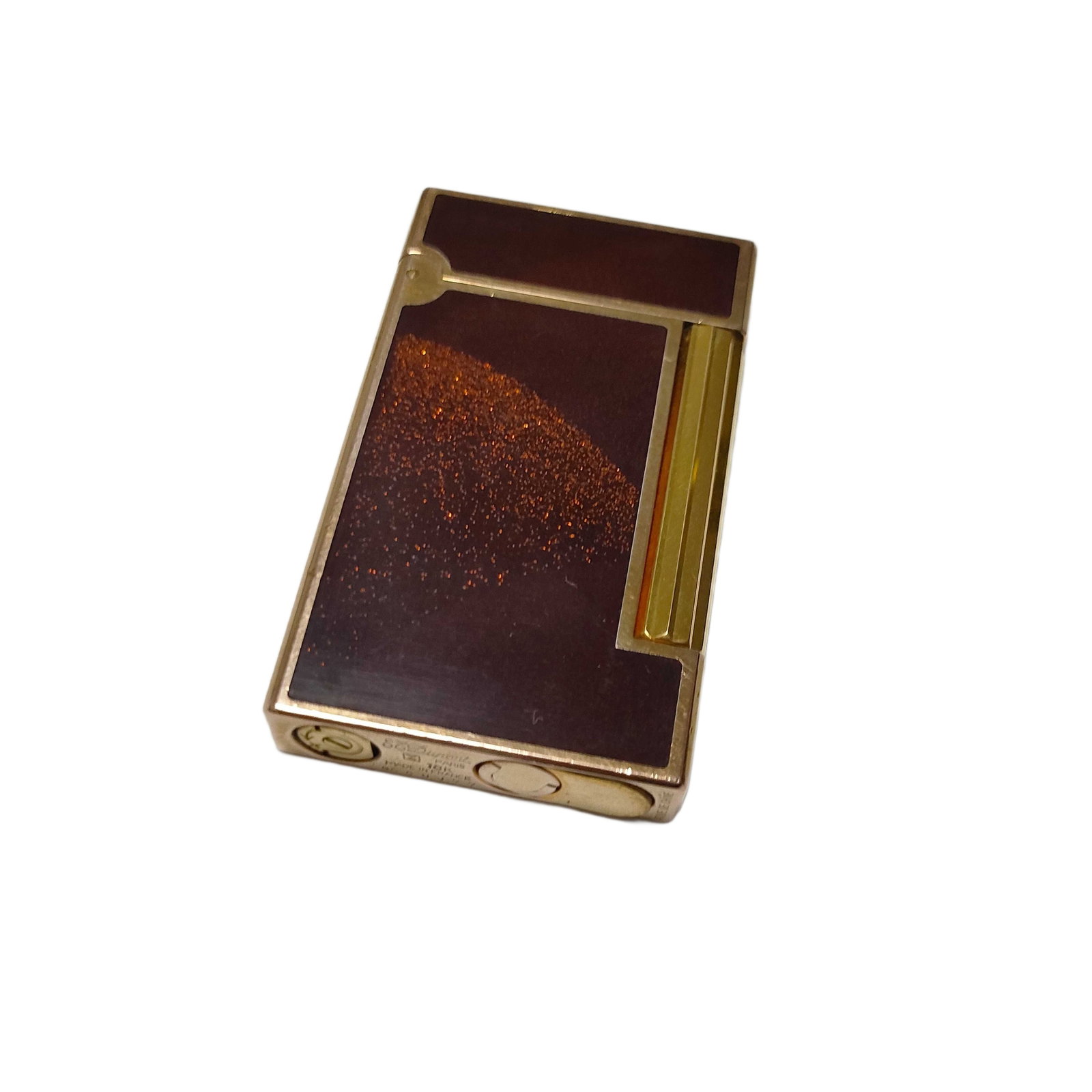 Vintage S.T. Dupont Paris 18K Gold and Reddish Brown Lacquer Lighter: Title/Medium: Vintage S.T. Dupont Paris rectangular lighter in reddish brown lacquer with 18K gold detailing. Origin/Year: Made in France; vintage period. Dimensions: Dimensions not provided. Conditio