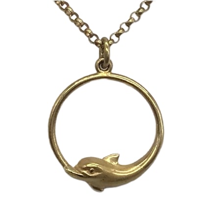 Carrera y Carrera 18K Yellow Gold Sculptural Dolphin Pendant Necklace: Title/Medium: Carrera y Carrera sculptural dolphin pendant necklace in 18K yellow gold. Origin/Year: Carrera y Carrera, a renowned Spanish jewelry house known for expressive, nature-inspired sculptura