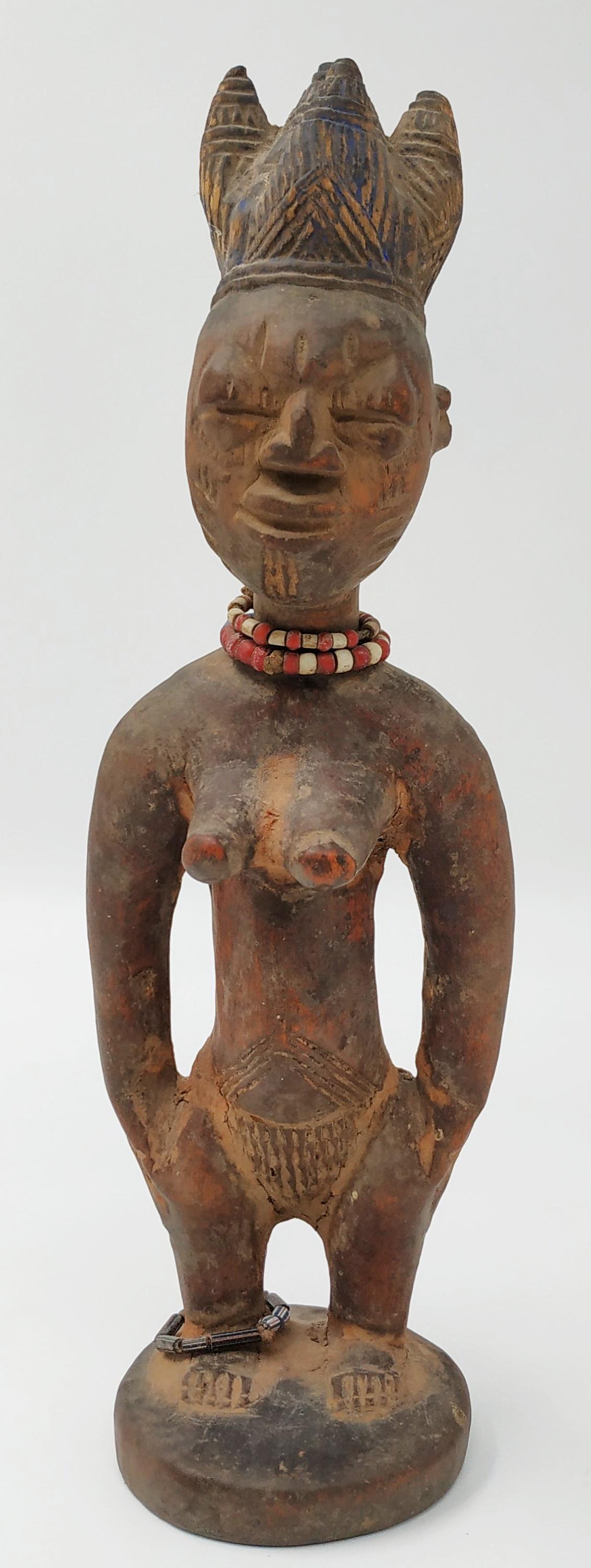 Ere ibeji - Nigerian twins figurine from the Yoruda (1 of 9)