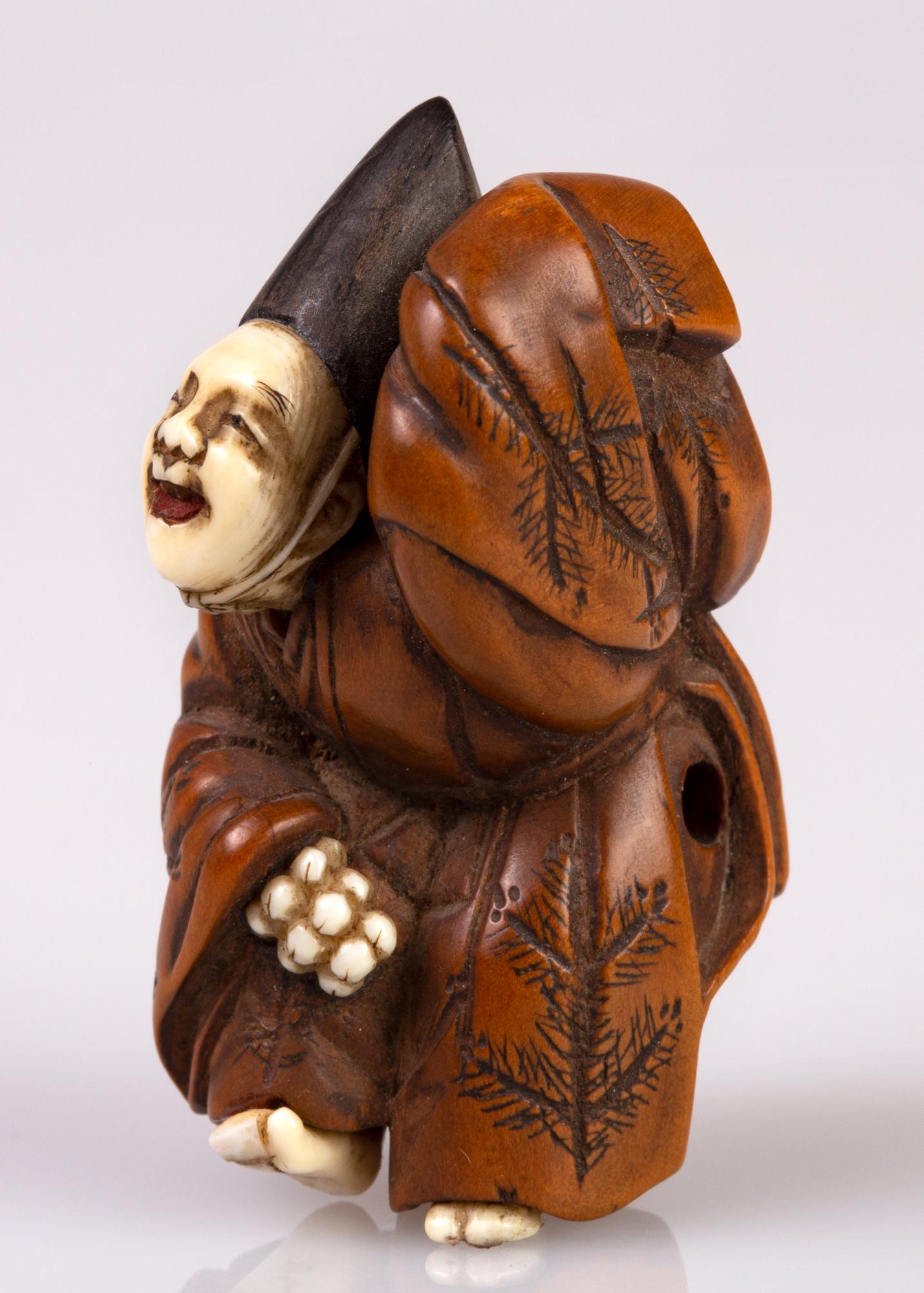 polychrome antler / bone and wood netsuke: Polychrome antler / bone and wood netsuke, noh dancer . L 4.9 cm. W 2.3 cm [no.22 in 1983.catalog] [Source: from a private collection. Insurance documents are attached to the item, indicating that the