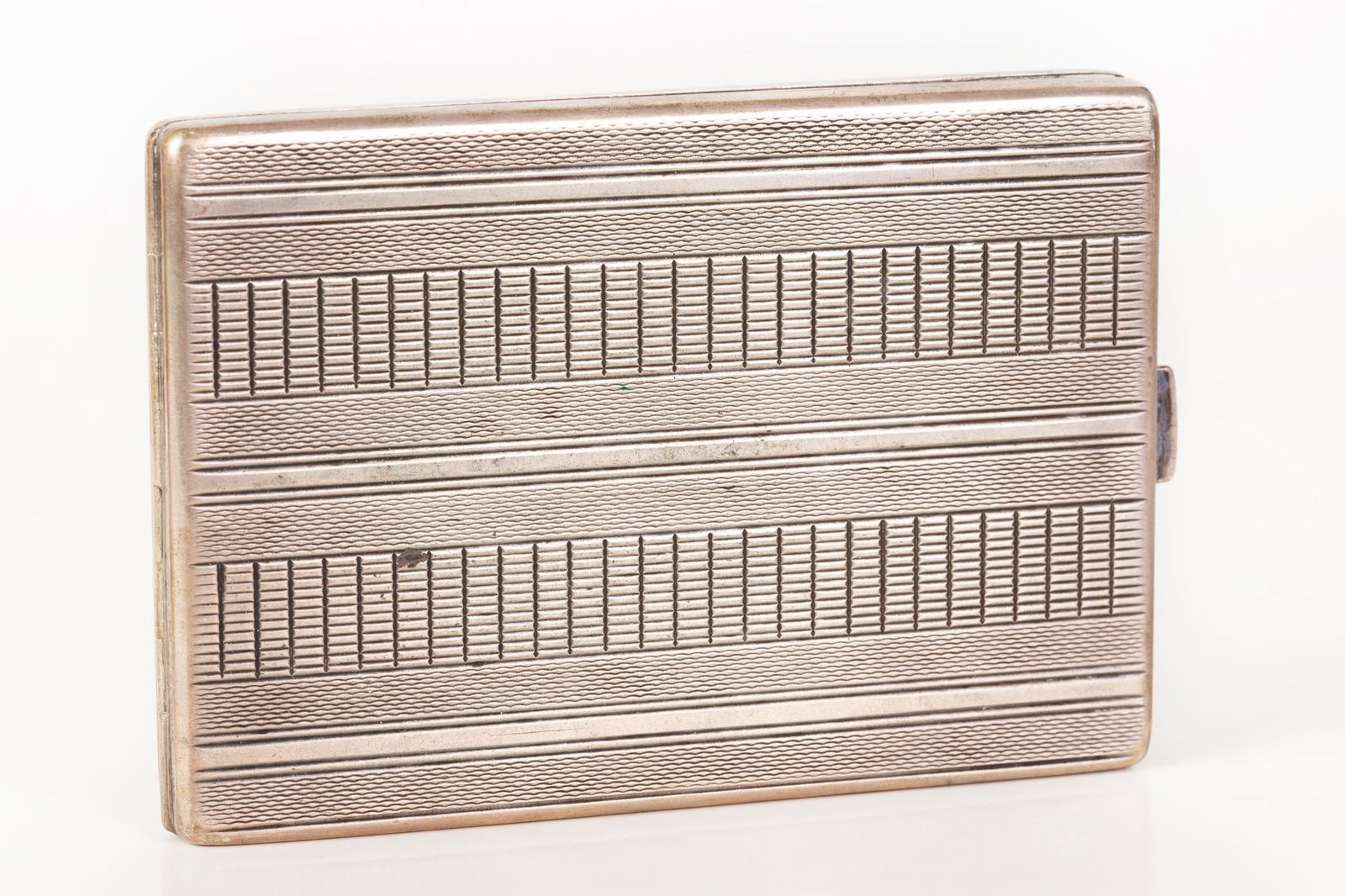 Cigarette Box made of Silver (1 of 3)