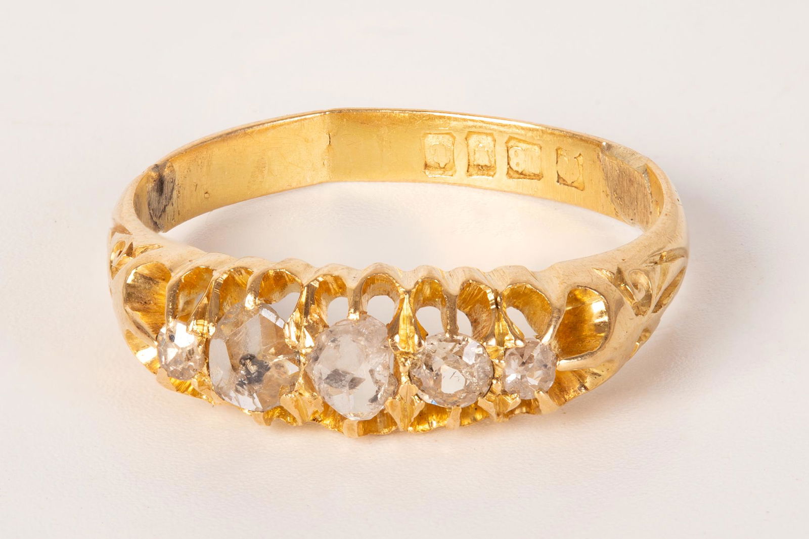 Victorian 18k gold and diamond ring. England 1880-1900 (1 of 1)