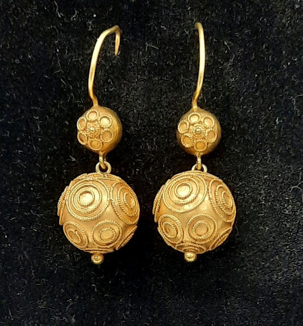 A Pair of 15 Karat Yellow Gold Orb Earrings, Indian (1 of 2)