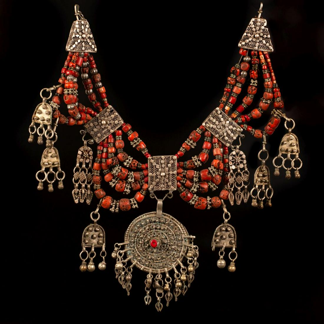A silver and coral Lazem necklace - Yemen 1900 (1 of 2)