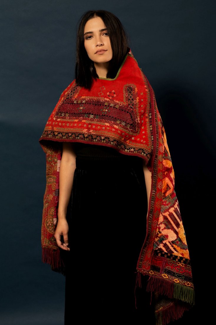 A married womans headdress - Karakalpak, Uzbekistan - (1 of 5)