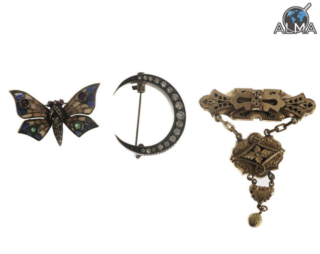 Lot of 3 Antique Brooches in Different Patterns (1 of 4)