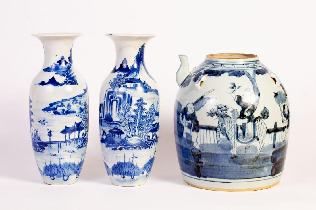 Old Porcelain Pair of Vases & Pitcher, China (1 of 2)