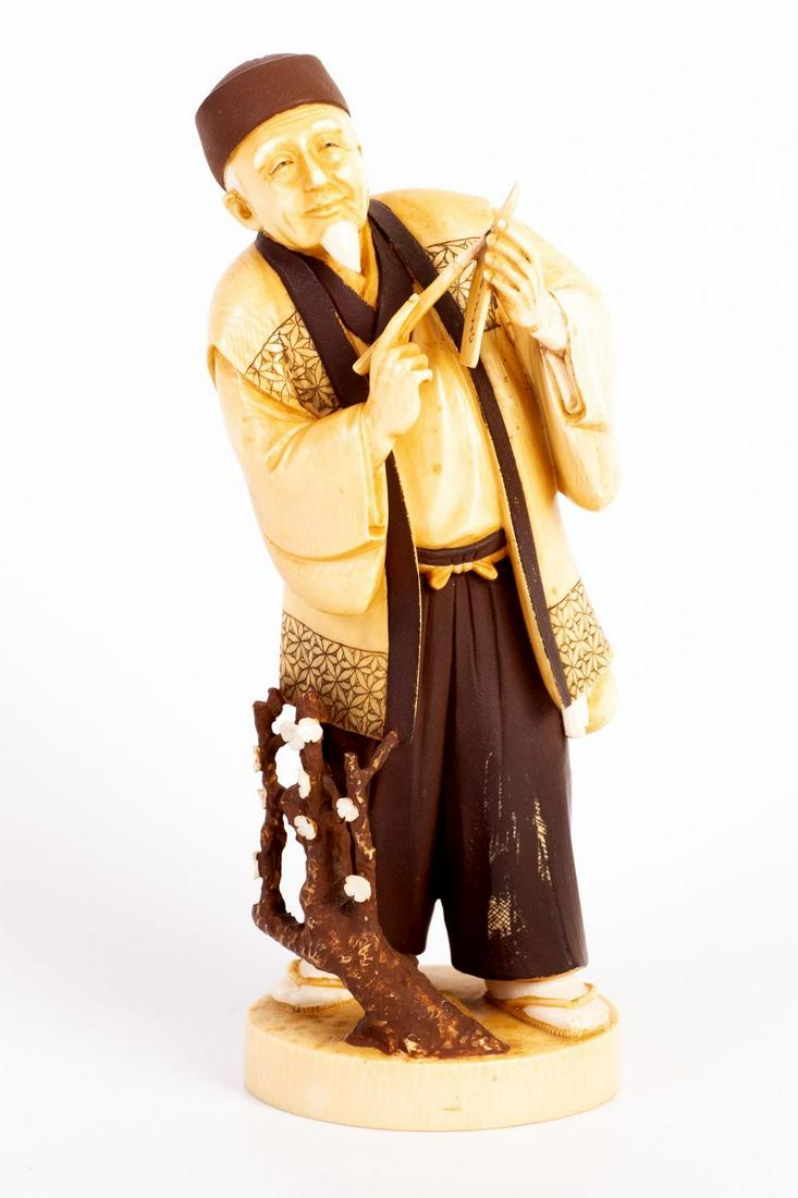 Japanese Okimono, Meiji period (1868-1912) signed (1 of 5)