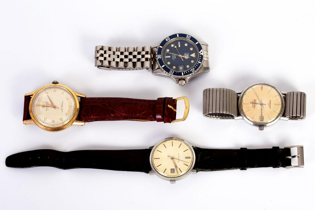 Assortment of 4 Swiss Wrist Watches: Assortment of 4 Vintage Swiss Wrist Watches from different makers, among them: Longines, Bucherer etc. Functionalities not tested. Dimensions range: 3.3-3.6 cm. * The watches in this auction are in va