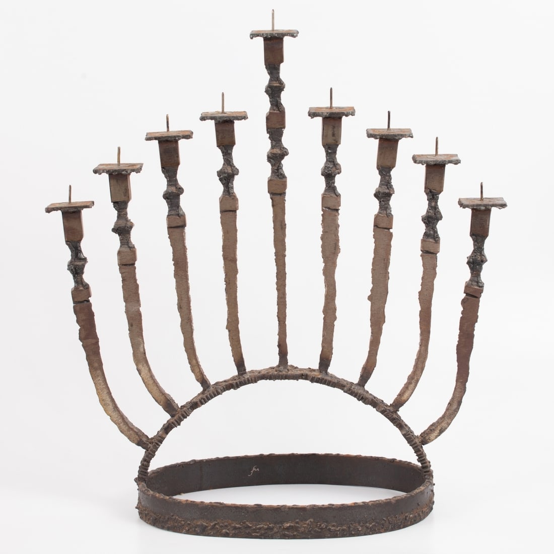 Steel Hanukkah Menorah in David Palombo style. - brutalism: Unique and dimensional Hanukkah Menorah made of steel, crafted in the distinctive style of sculptor David Palombo. Height: 50 cm, Width: 45 cm.