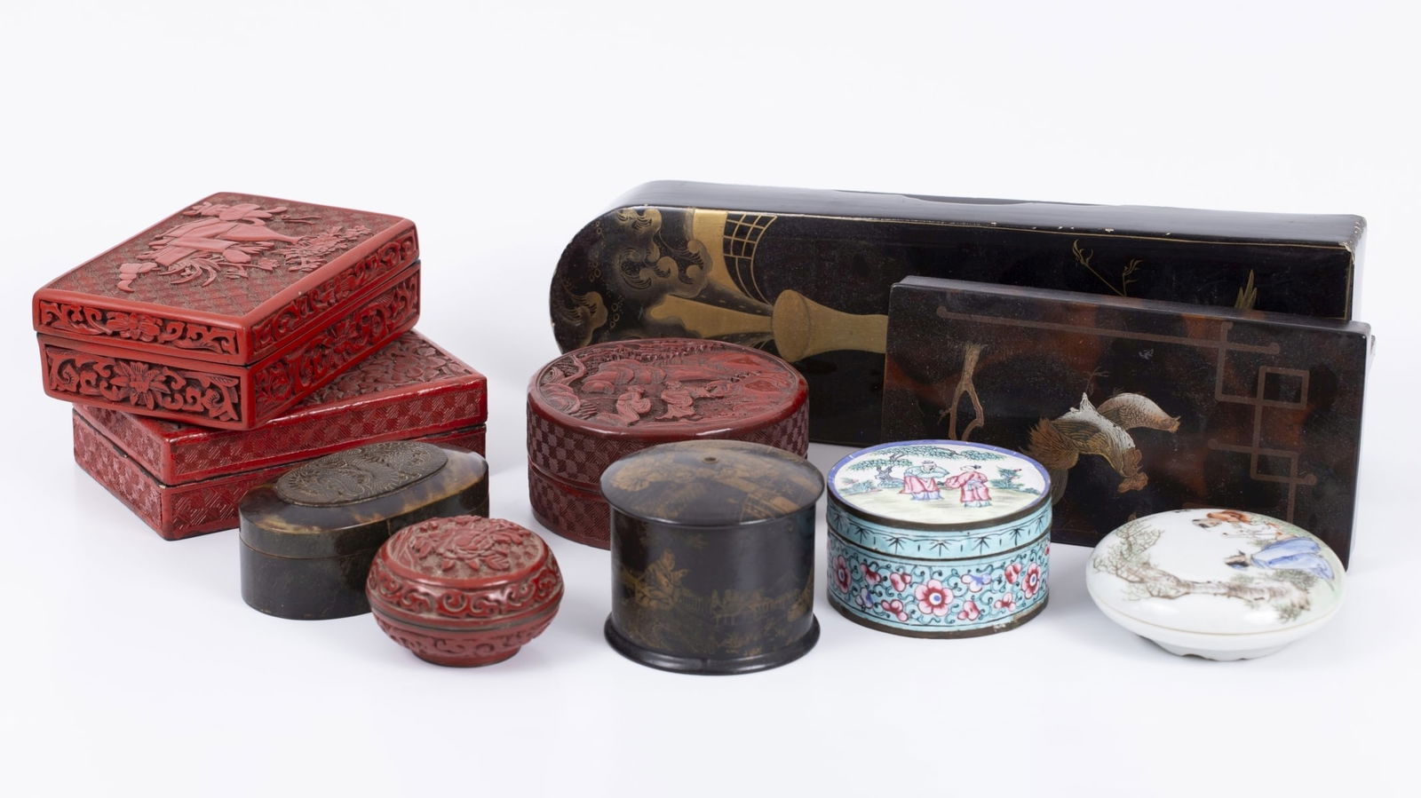 Lot of nine old Chinese boxes (lacquer, and porcelain) (1 of 6)