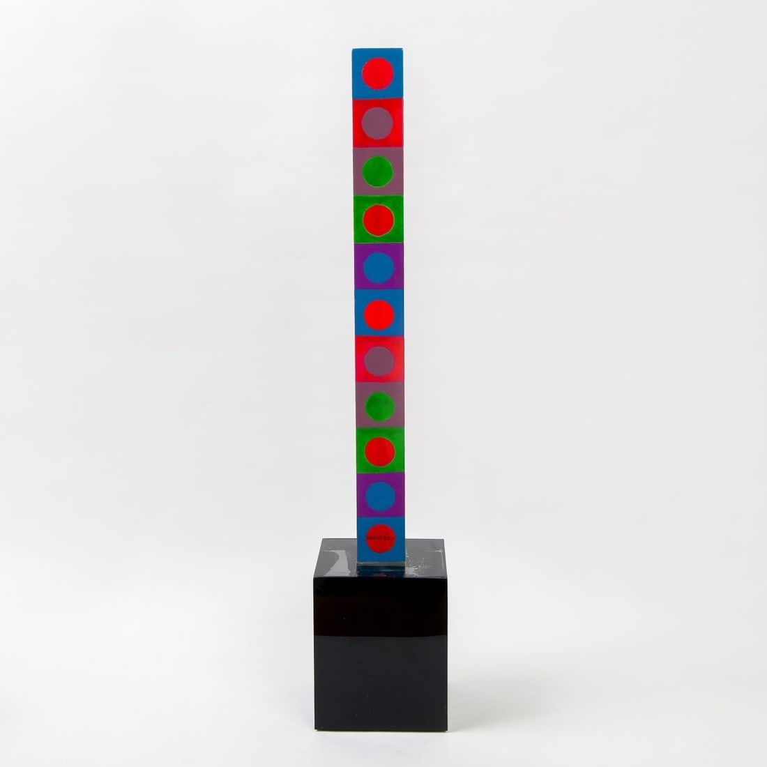 Geometric sculpture in Vasarely style (Victor Vasarely) (1 of 4)