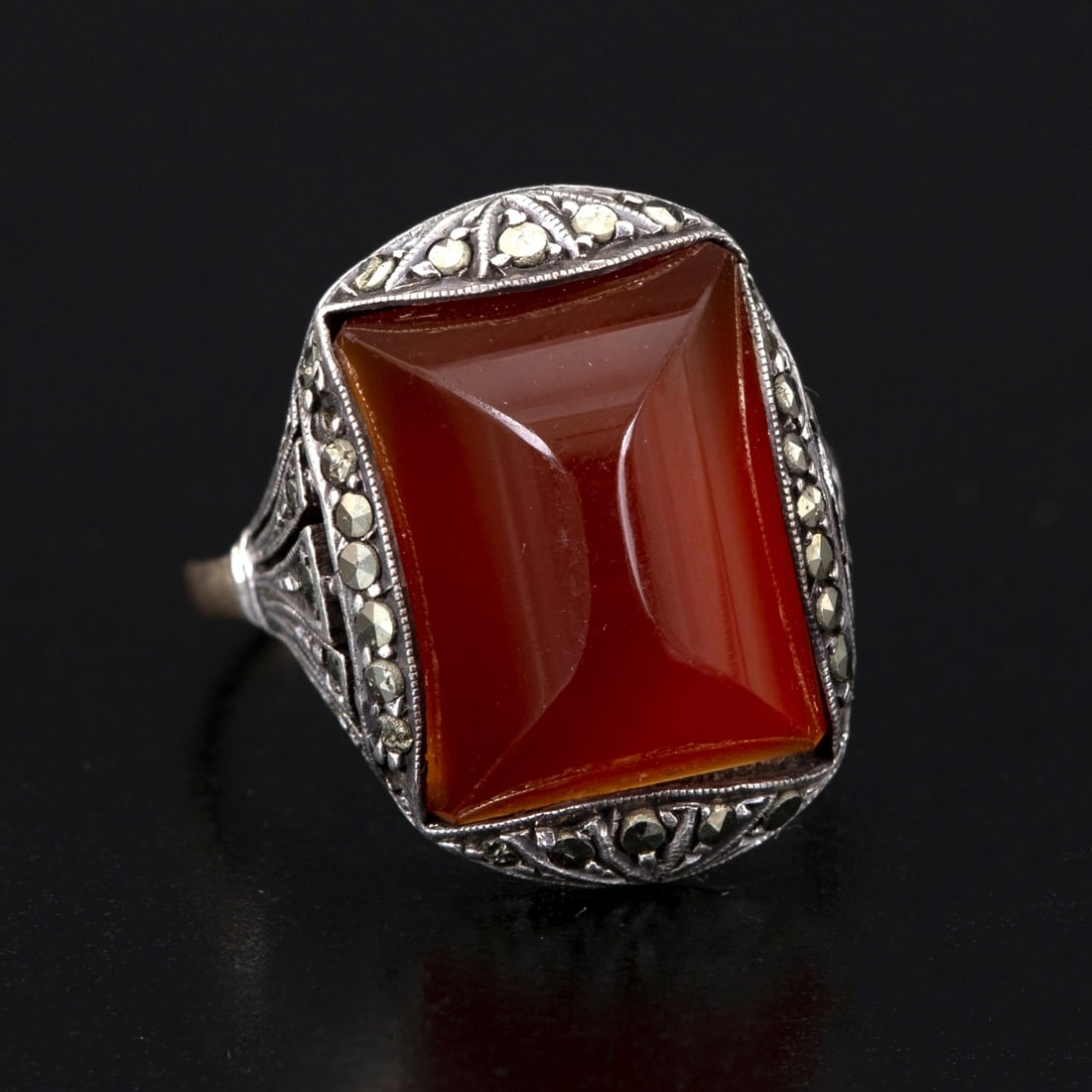 Antique 9K Gold and Carnelian Ring (1 of 4)