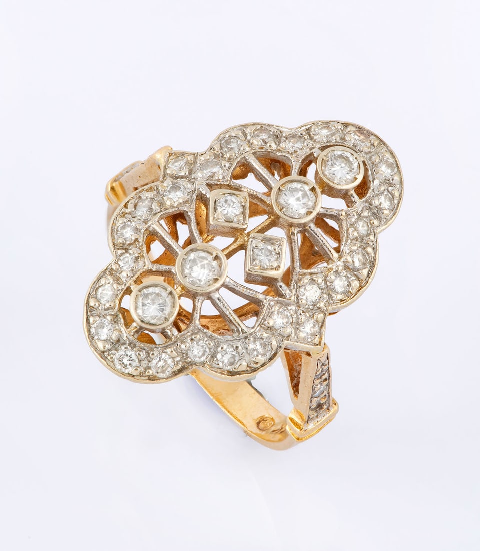 A Vintage 18K Gold and Diamond Ring (1 of 5)
