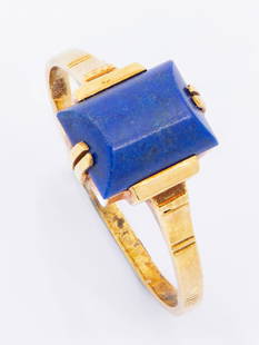 An Art Deco 14K Gold and Lapis Lazuli Ring: An Art Deco 14K Gold and Lapis Lazuli Ring Crafted in 14K yellow gold, set with a rectangular-cut lapis lazuli. Signed and acid tested.     Total weight: 1.85 gr; ring size: 8  Condition: For a detail