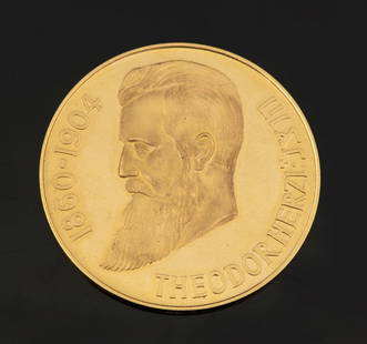 A 900 Gold Herzl Commemorative Medal, Minted by the Israel Government Coins & Medals Corp, 1960: A 900 Gold Herzl Commemorative Medal, Minted by the Israel Government Coins & Medals Corp, 1960  Gold: (900 fineness)   Diameter: 30?mm   Thickness: 2.0?mm   Weight: 7.98?gr