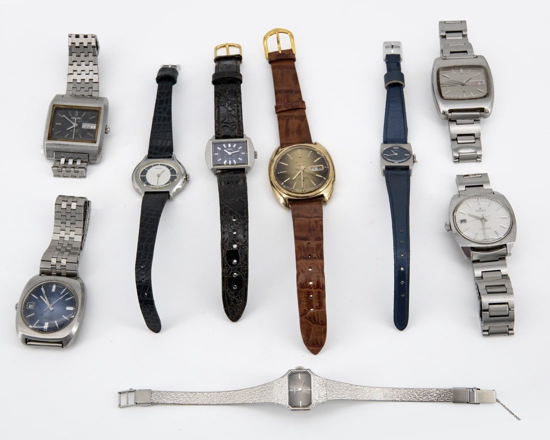 A Mixed Lot of Nine Vintage Seiko Wristwatches (1 of 1)