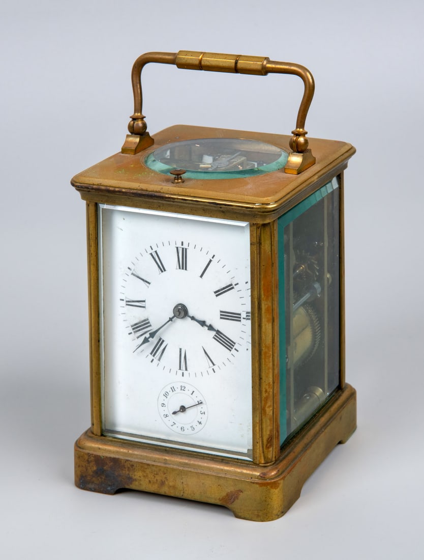 A Brass and Glass Carriage Clock, ca 1900 (1 of 4)