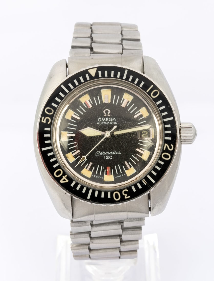A Vintage Omega Seamaster Stainless Steel Wristwatch (1 of 6)
