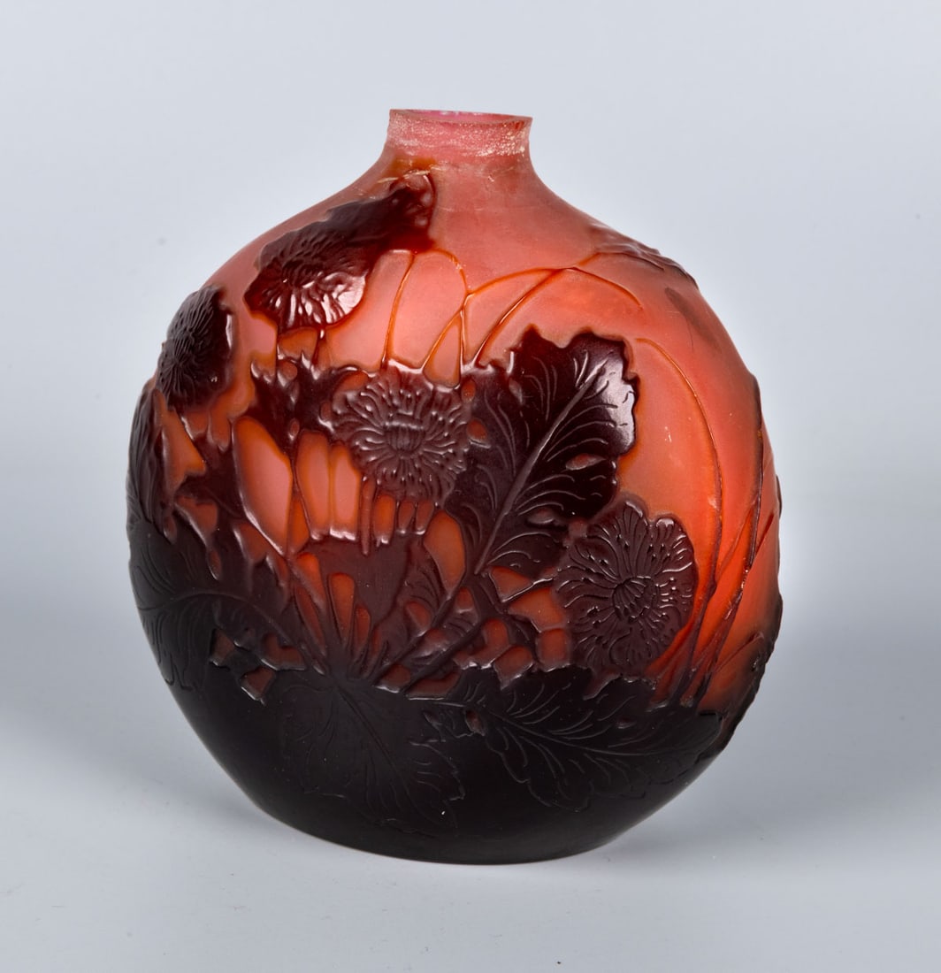 A Galle Cameo and Etched Glass Glass Vase, France, Early 20th Century (1 of 4)