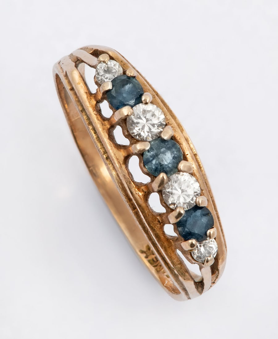 A 10K Yellow Gold Sapphire and Gems Ring (1 of 4)